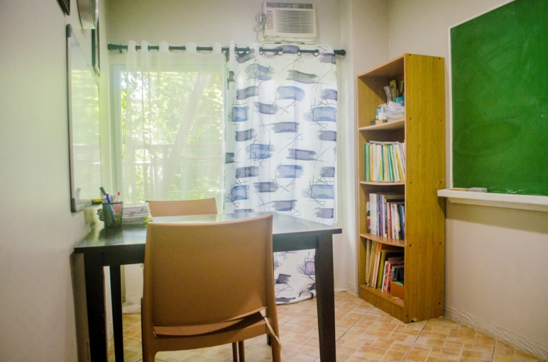フィリピン留学 Cebu21 - Genius English-Classroom-4